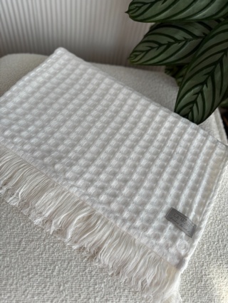 Otulacz bambusowo - bawełniany z frędzlami 80x100 SOFT WAFFLE